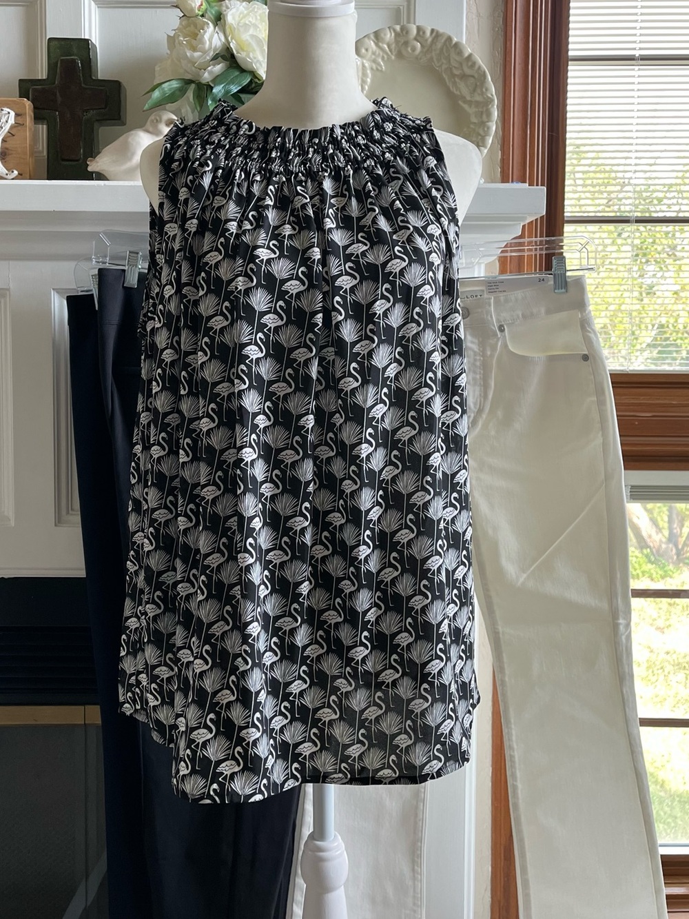 LOFT Black & White Flamingo-Print Sleeveless Blouse